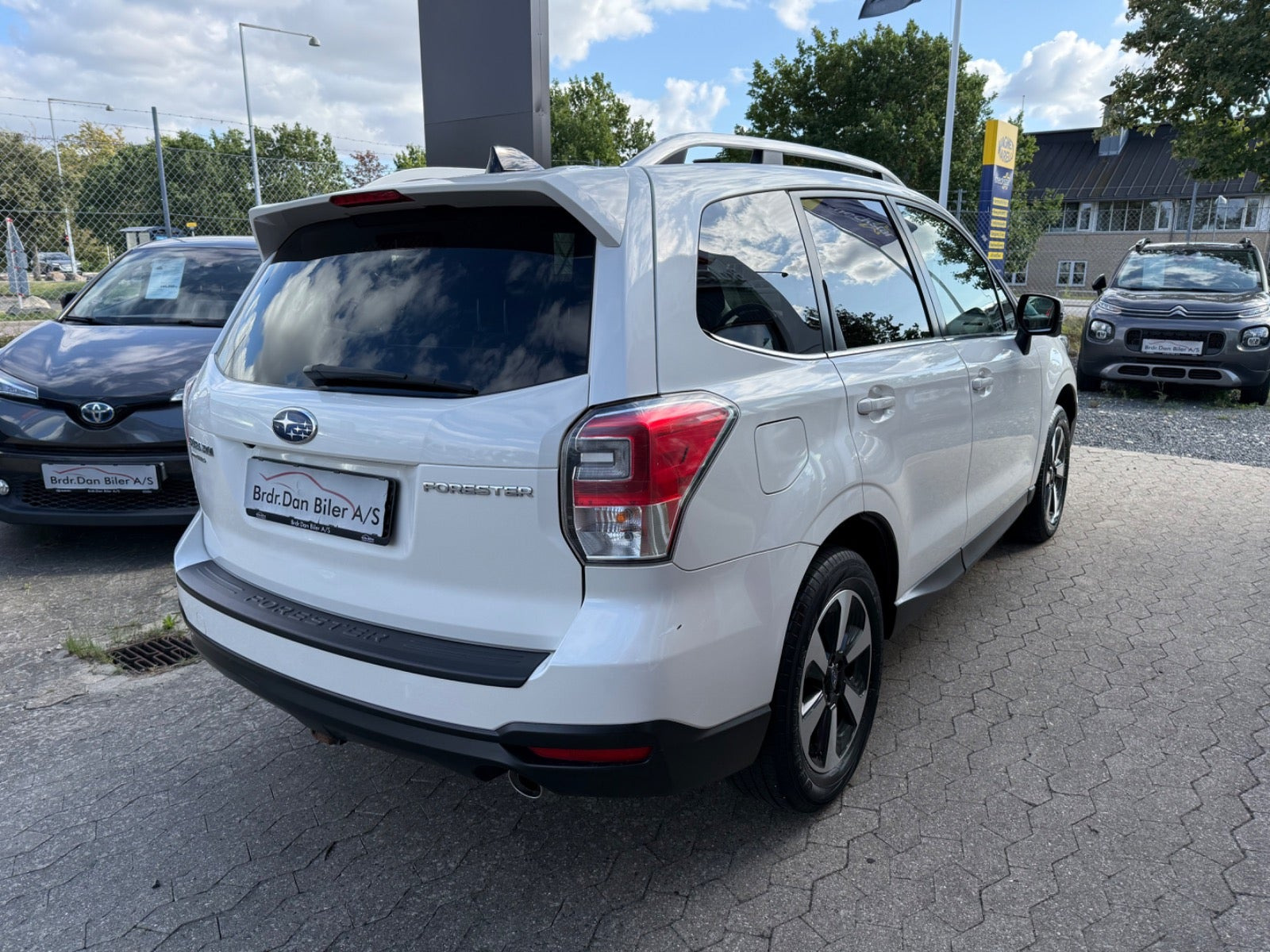 Hvid Subaru Forester fra 2019
