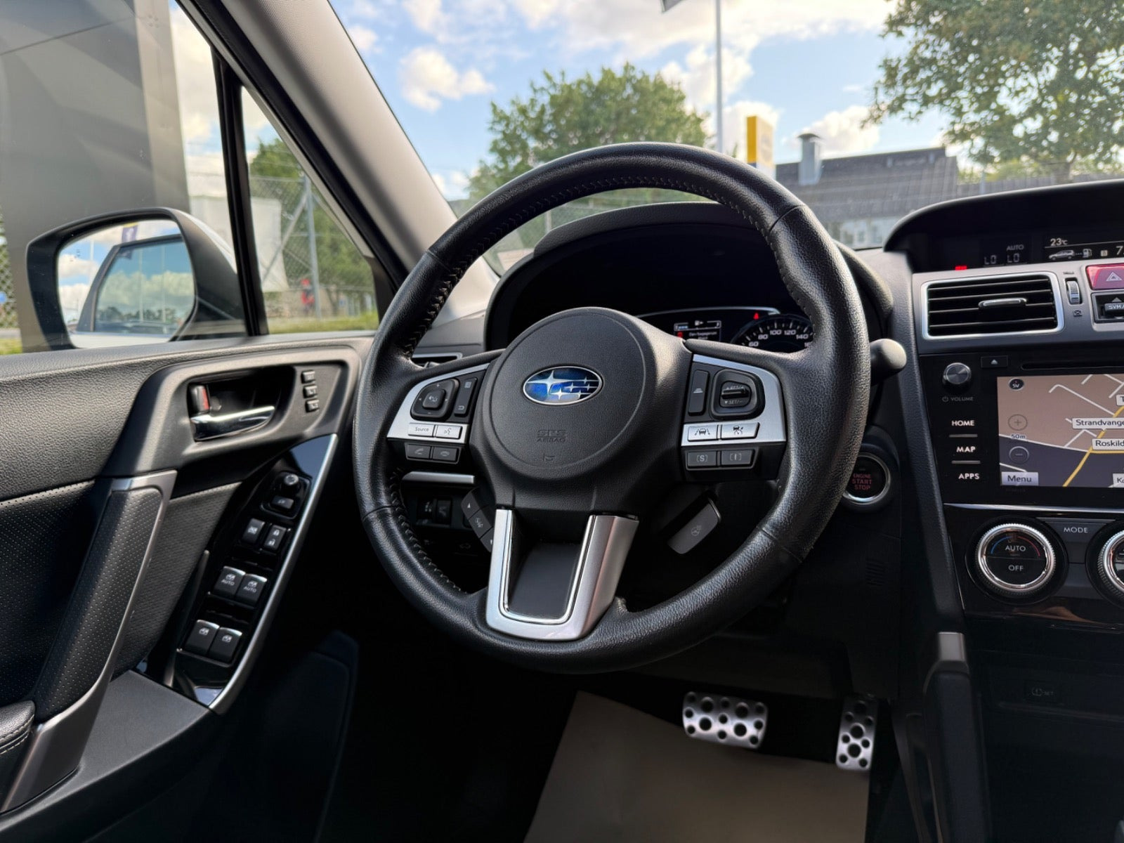 Hvid Subaru Forester fra 2019
