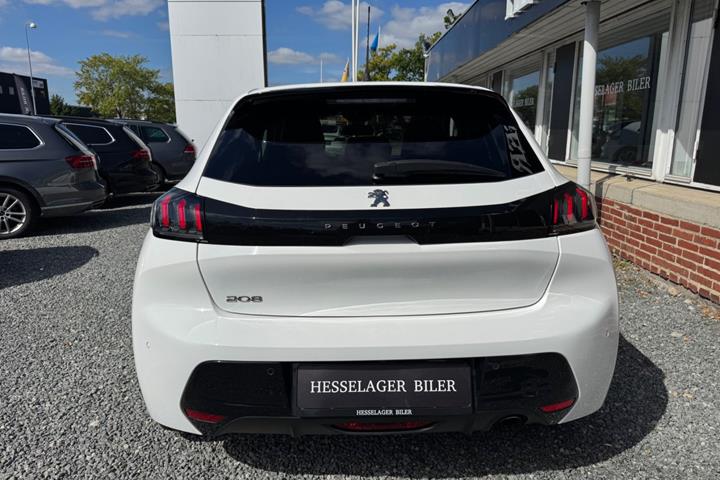 Hvid Peugeot 208 fra 2020