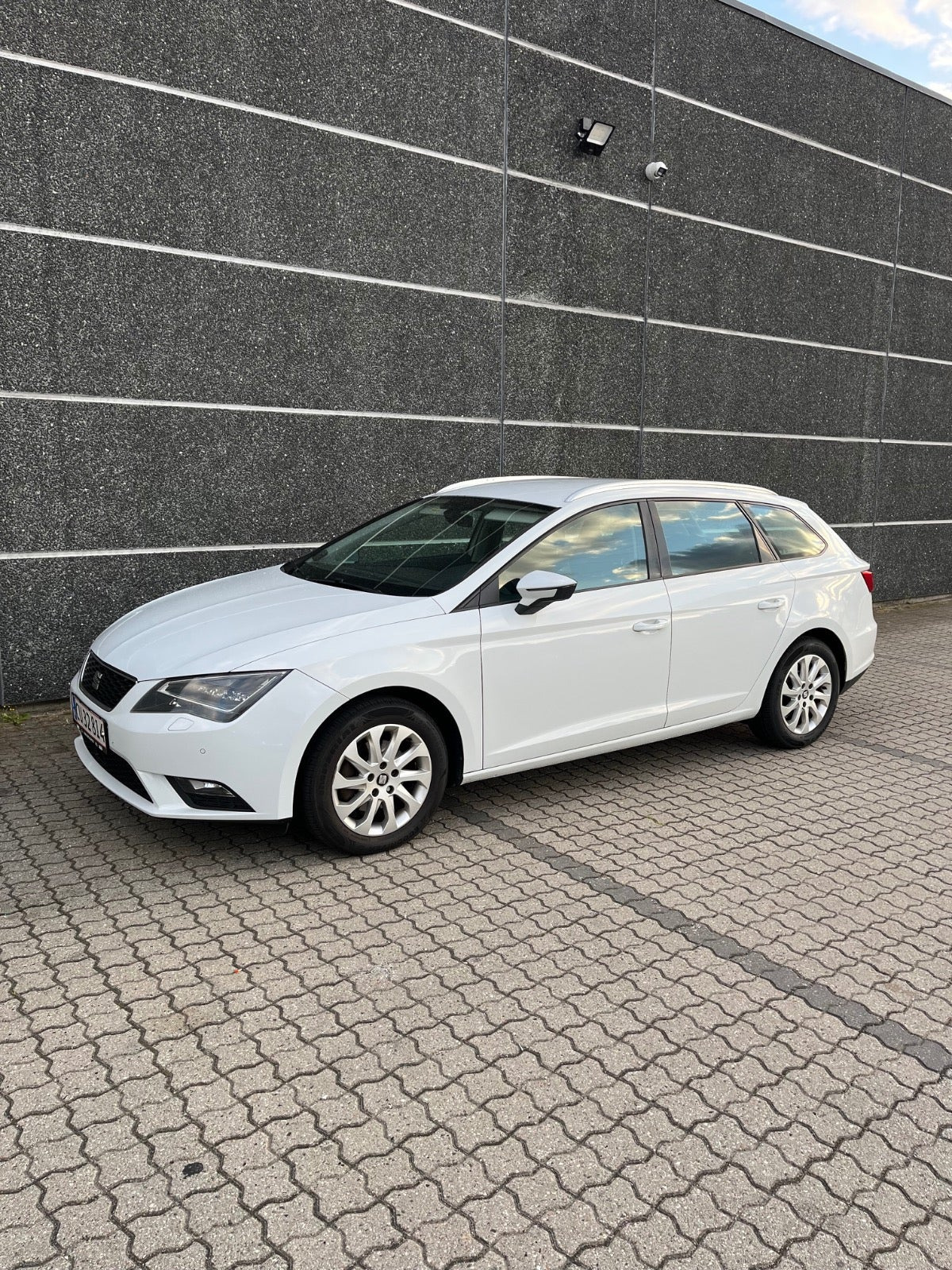 Hvid Seat Leon fra 2016