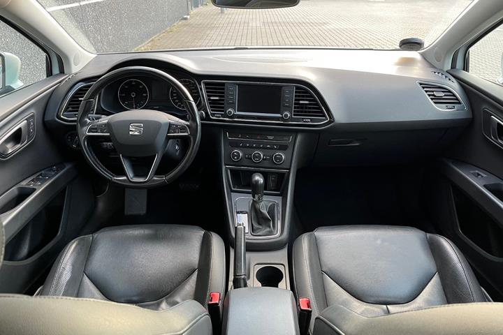 Hvid Seat Leon fra 2016