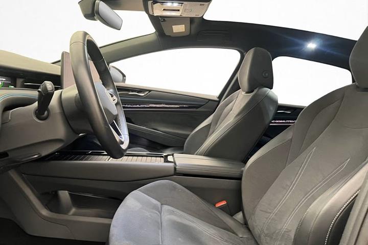 Sort VW ID.7 fra 2024
