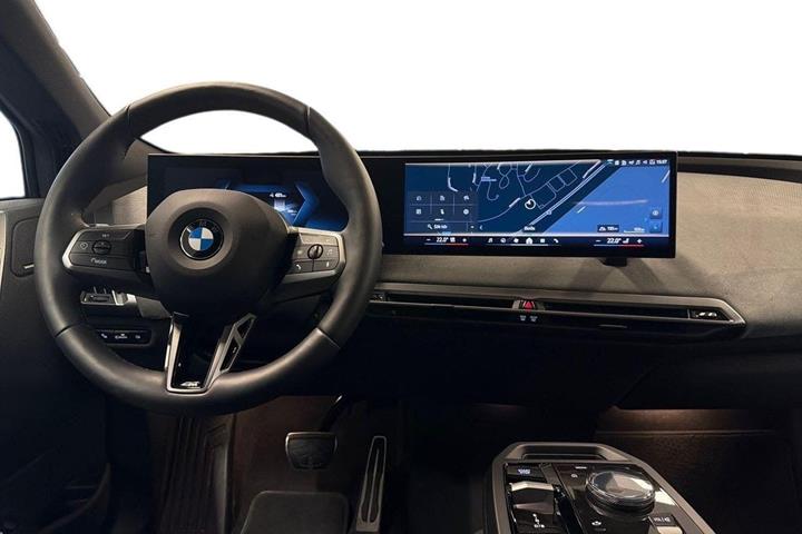 Sort BMW iX fra 2026