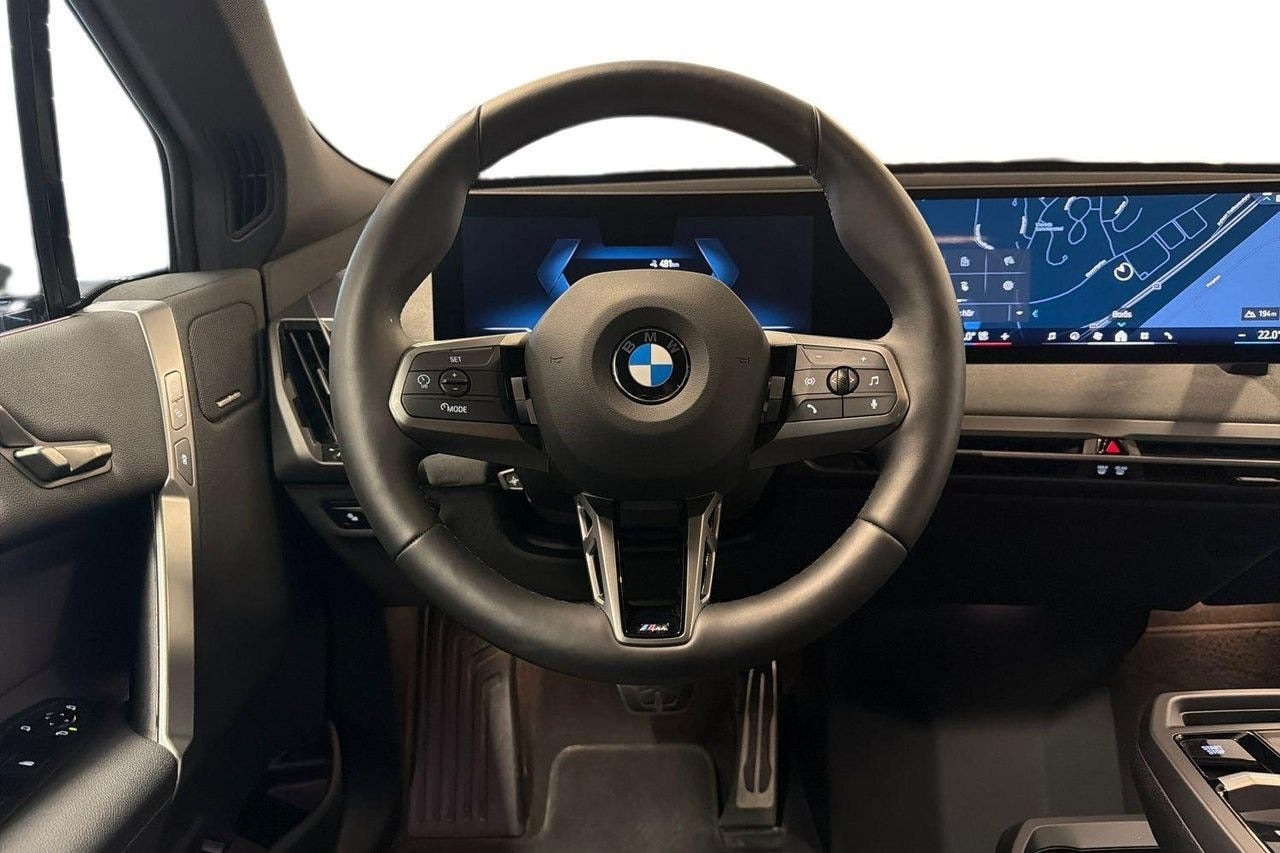 Sort BMW iX fra 2026