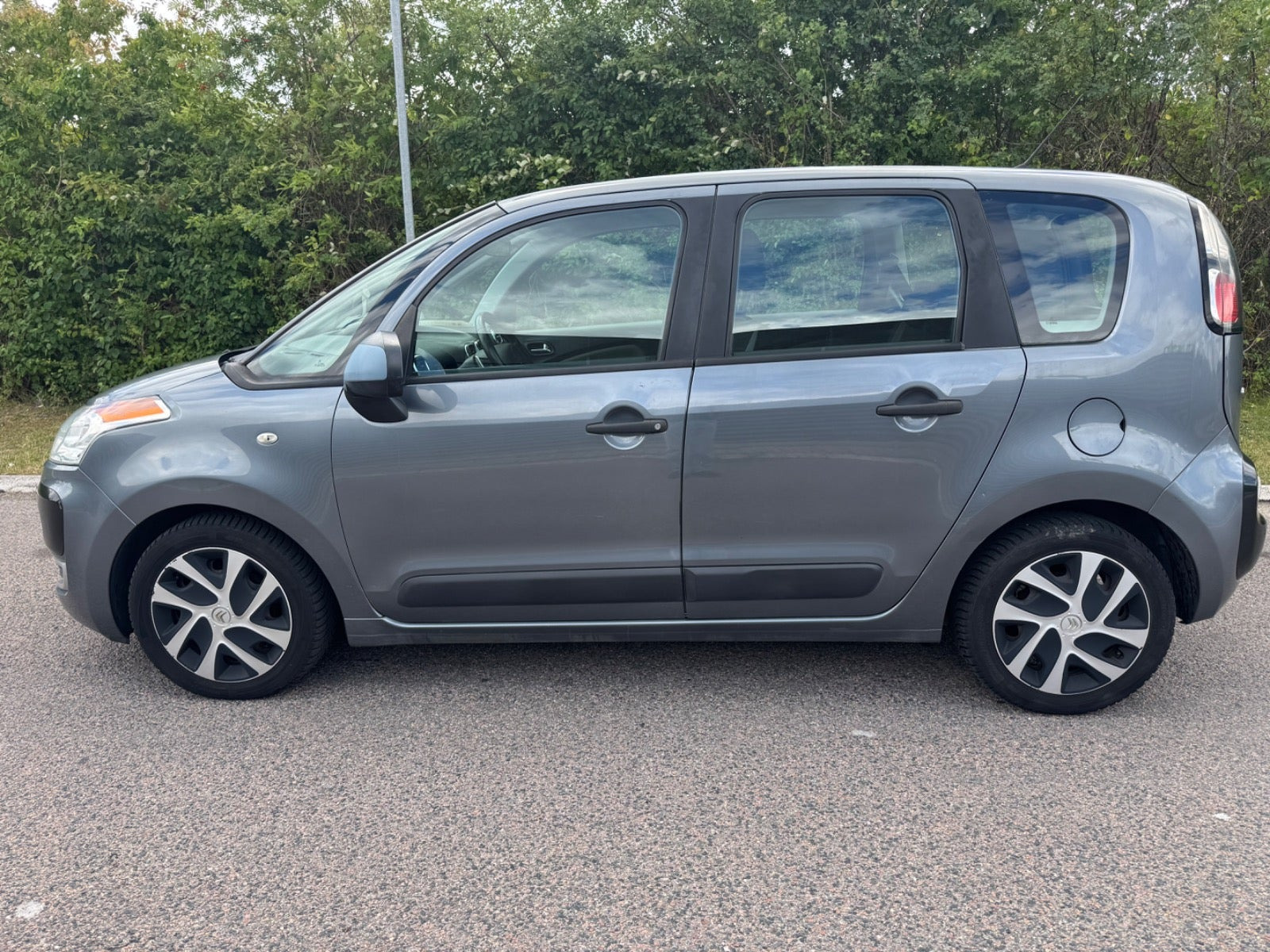 Grøn Citroën C3 Picasso fra 2012