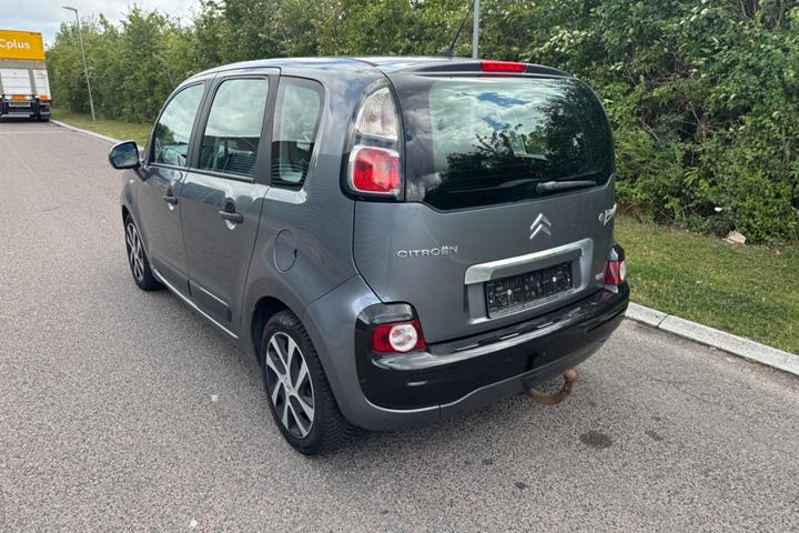 Grøn Citroën C3 Picasso fra 2012