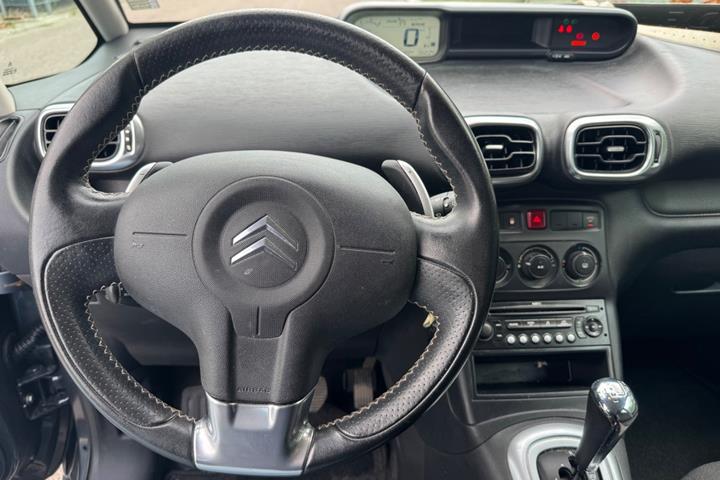 Grøn Citroën C3 Picasso fra 2012