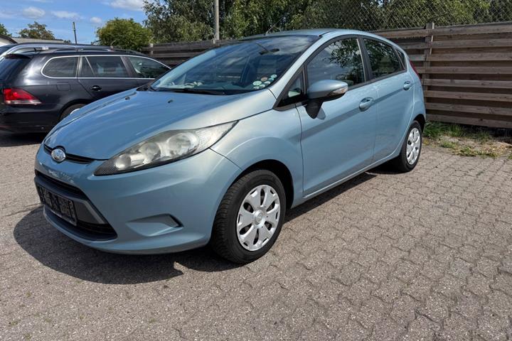 Grøn Ford Fiesta fra 2009