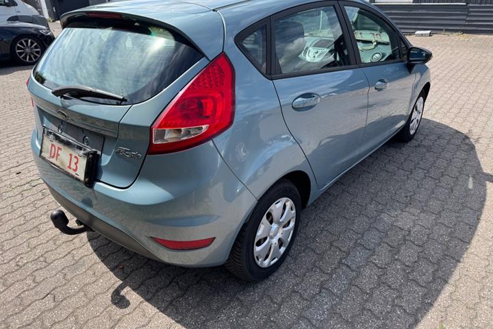 Grøn Ford Fiesta fra 2009