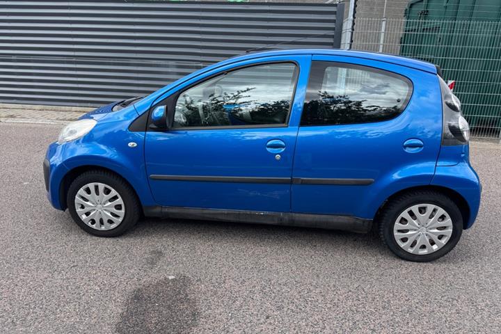 Grøn Citroën C1 fra 2013