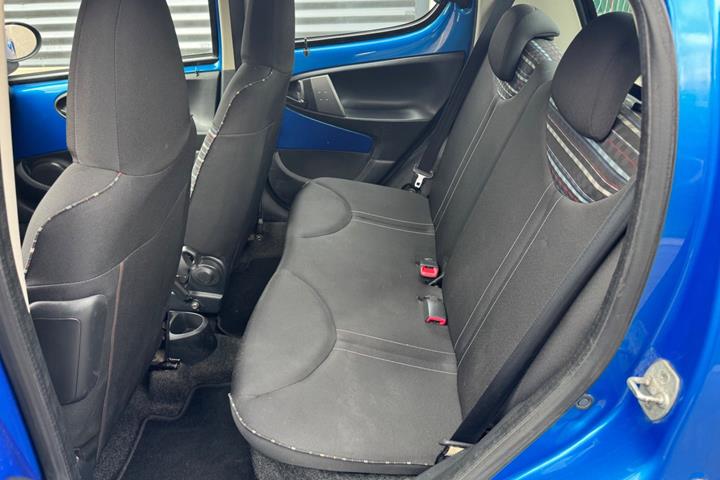 Grøn Citroën C1 fra 2013