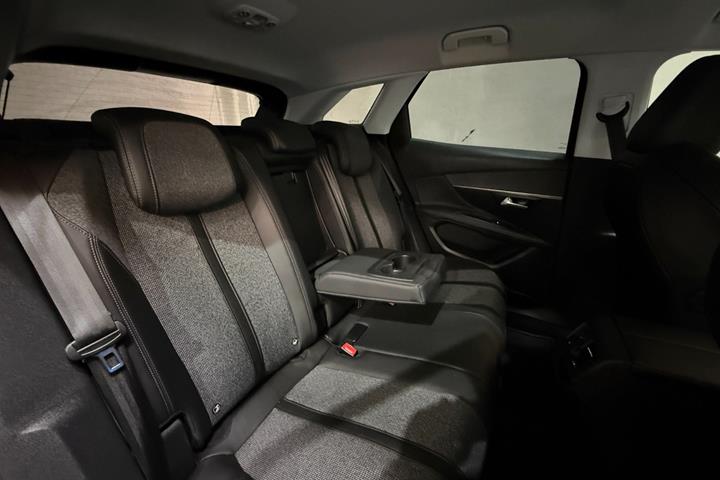 undefined Peugeot 3008 fra 2018
