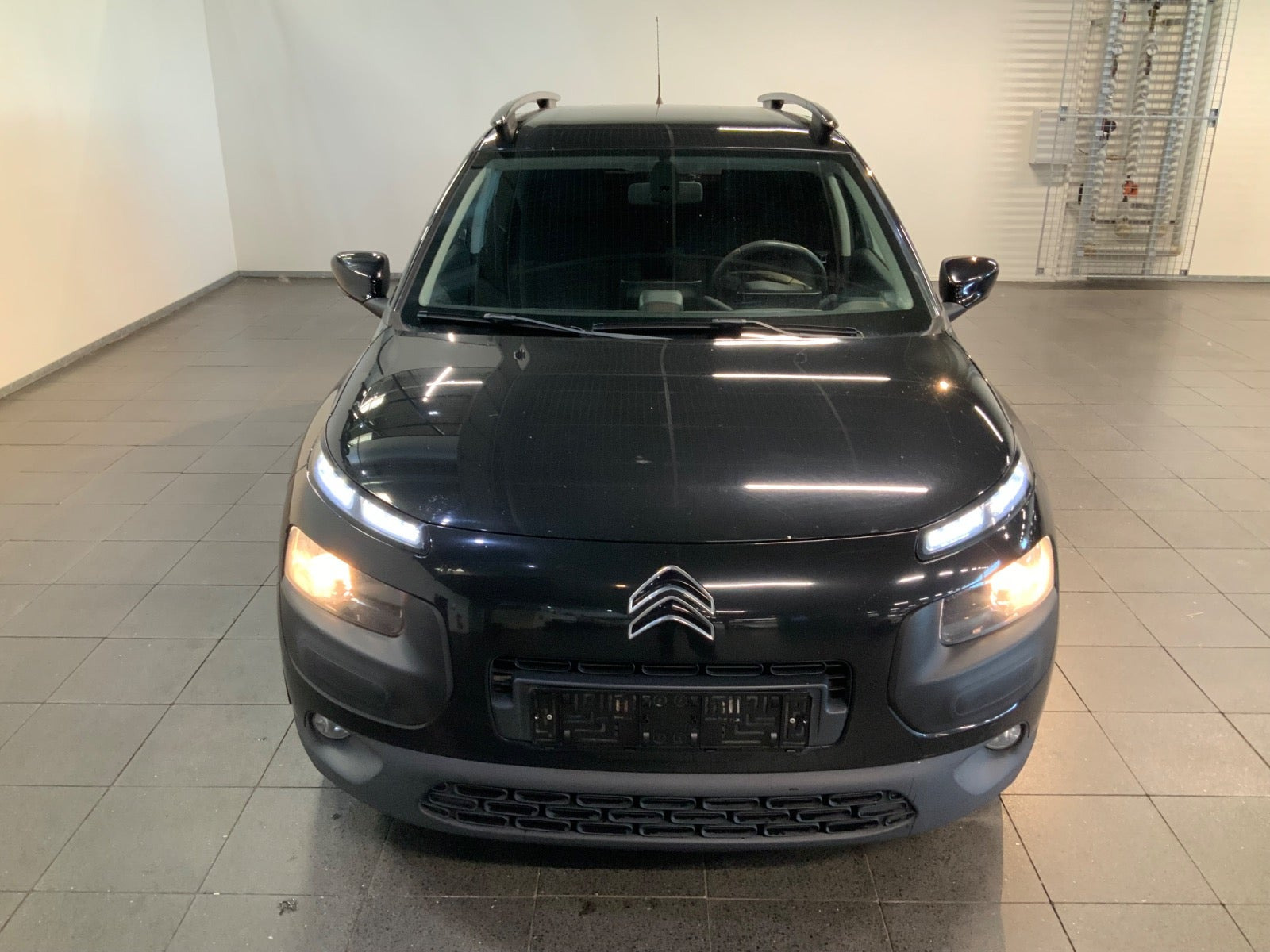 Sort Citroën C4 Cactus fra 2016