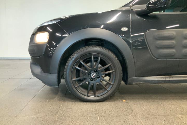 Sort Citroën C4 Cactus fra 2016