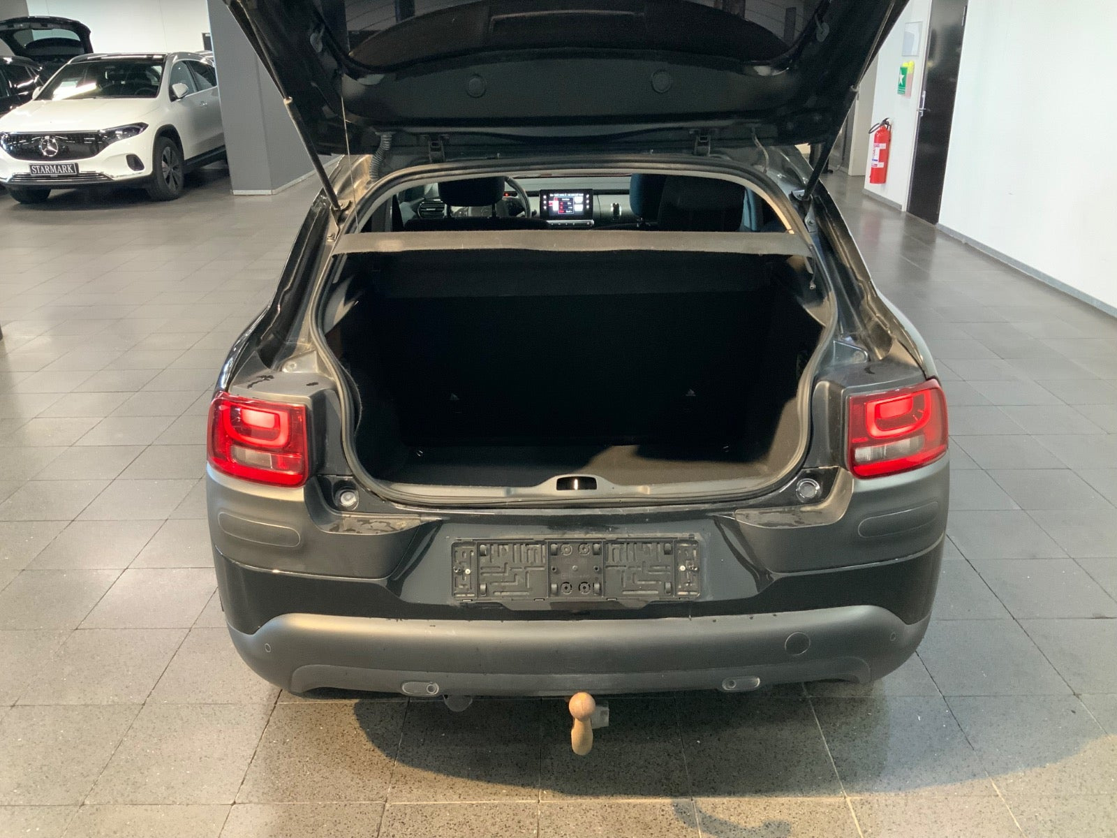 Sort Citroën C4 Cactus fra 2016