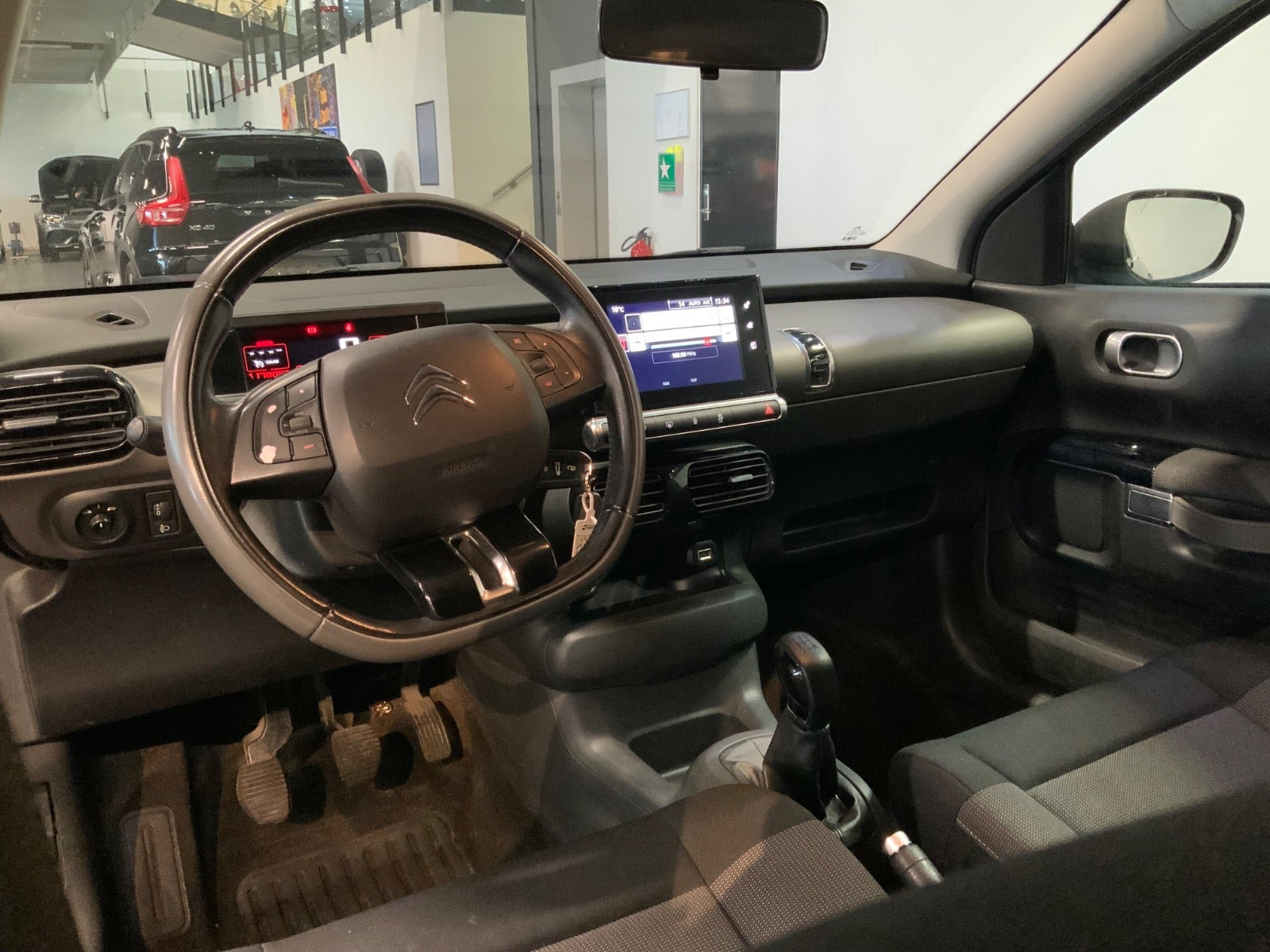 Sort Citroën C4 Cactus fra 2016