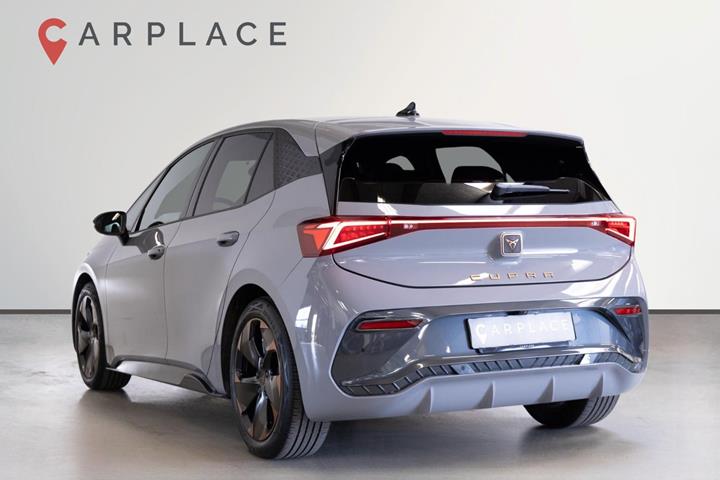 Grå Cupra Born fra 2024