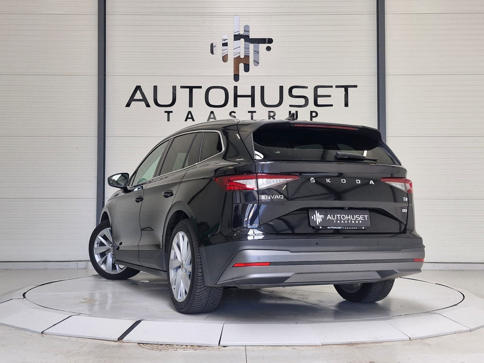 Sort Skoda Enyaq fra 2021