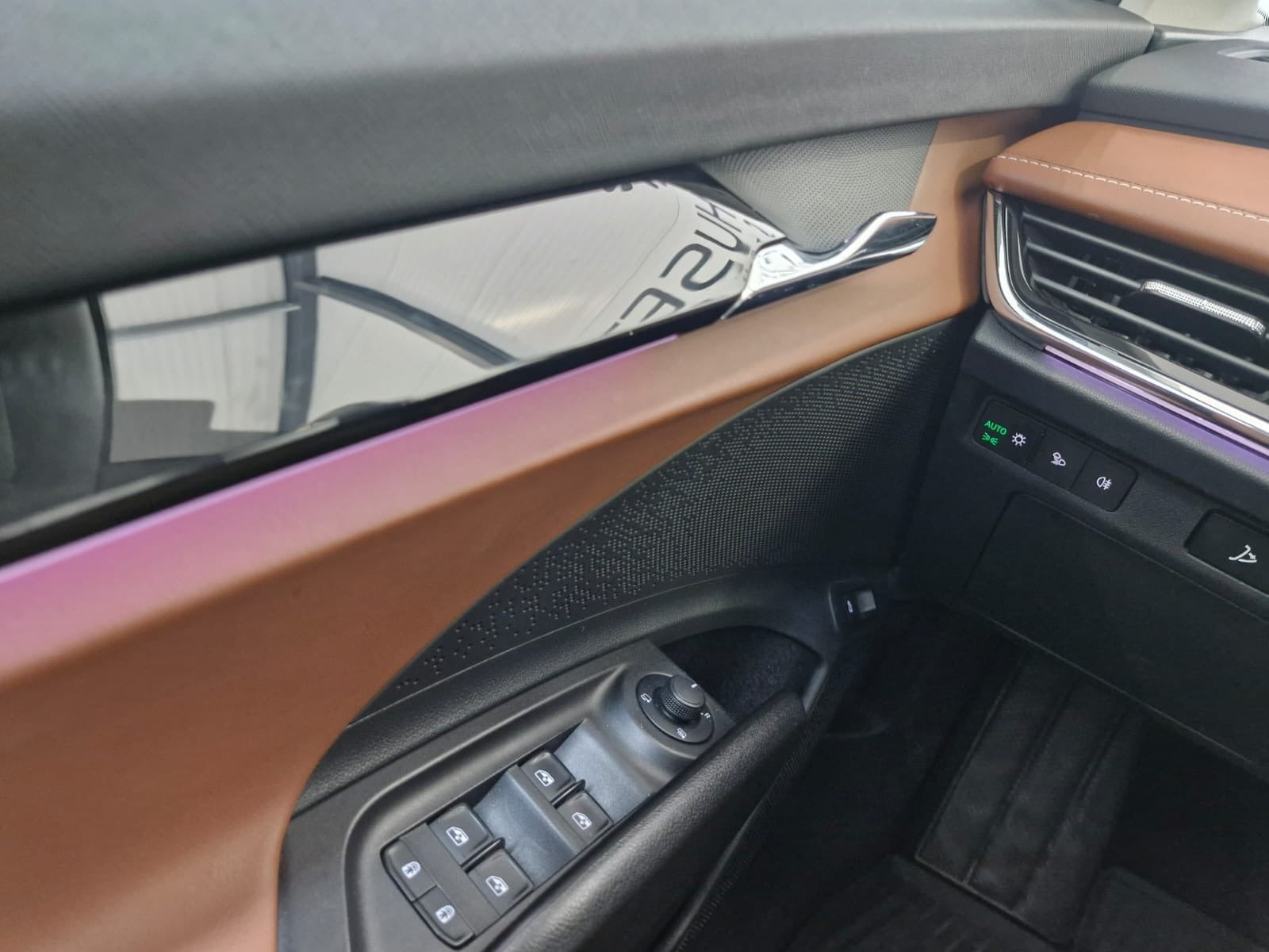 Sort Skoda Enyaq fra 2021