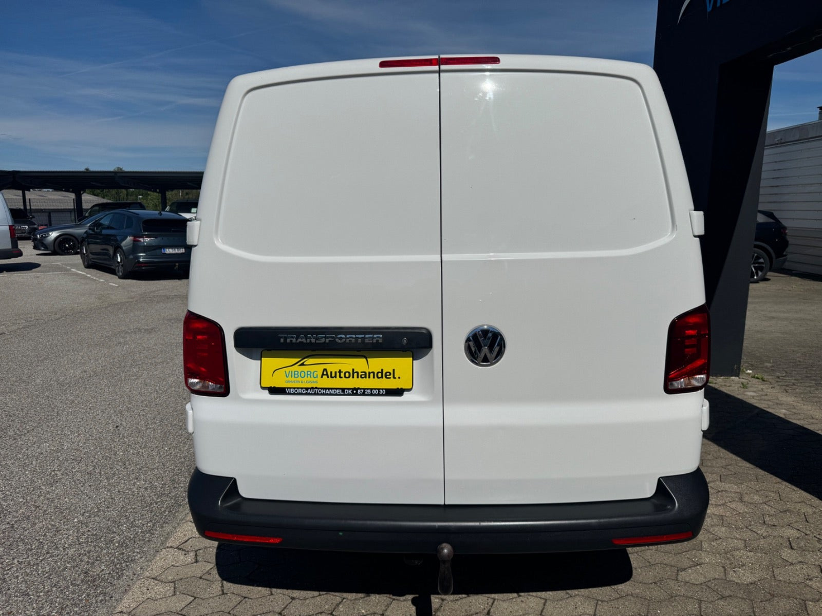 Hvid VW Transporter fra 2021