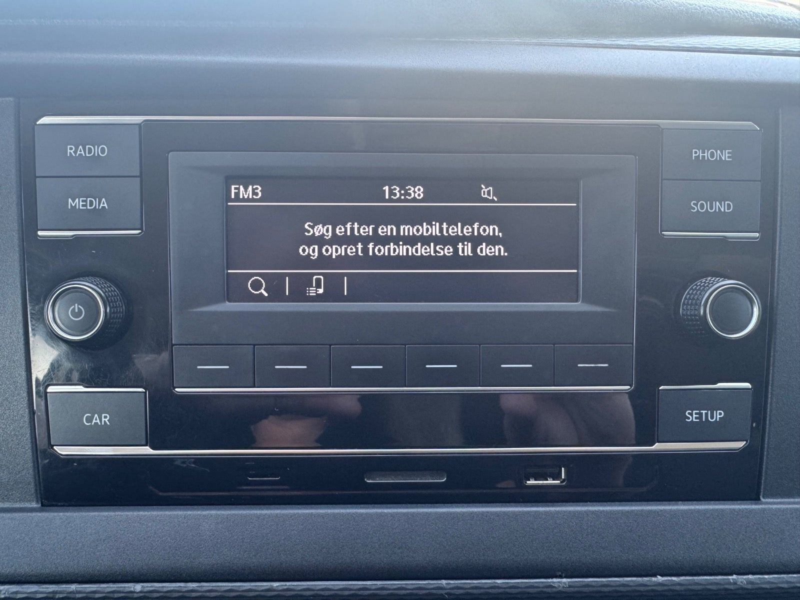 Hvid VW Transporter fra 2021