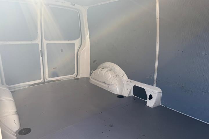 Hvid VW Transporter fra 2021