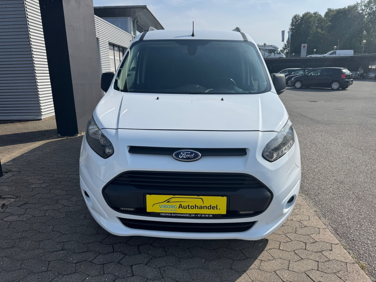 Hvid Ford Transit Connect fra 2015