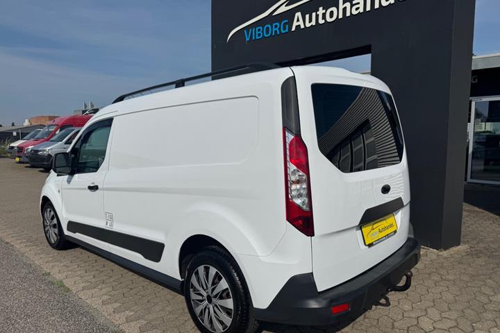 Hvid Ford Transit Connect fra 2015