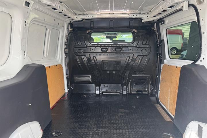 Hvid Ford Transit Connect fra 2015