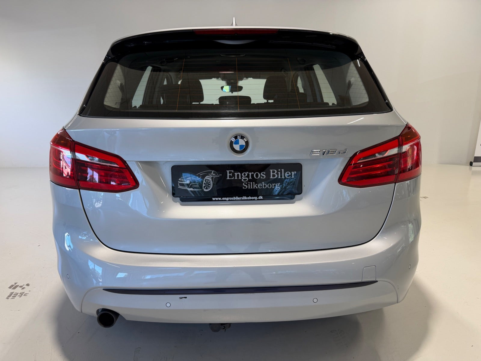 Grå BMW 218d fra 2015