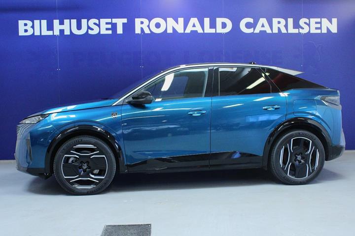 Blå Peugeot e-3008 fra 2024