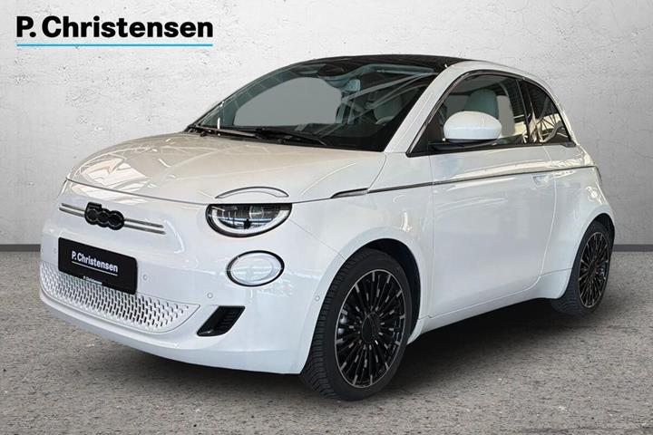 Hvid Fiat 500e fra 2023