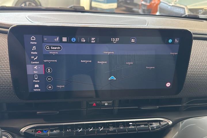 Hvid Fiat 500e fra 2023