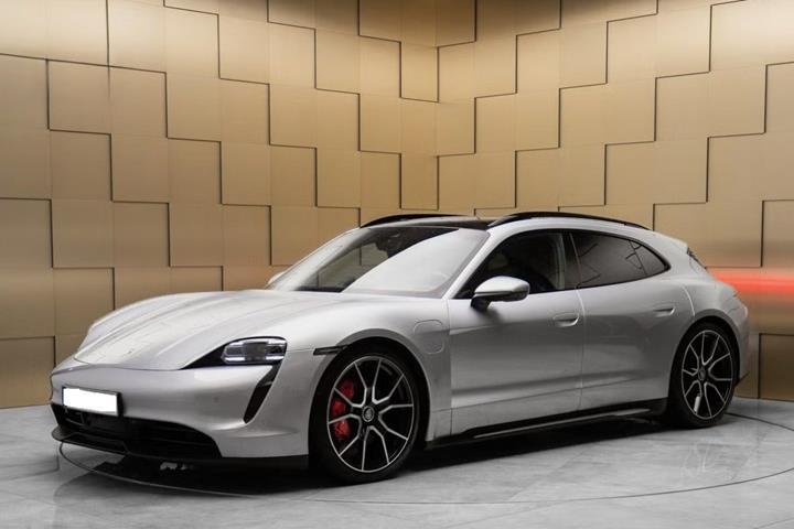 Sølv Porsche Taycan 4S fra 2023