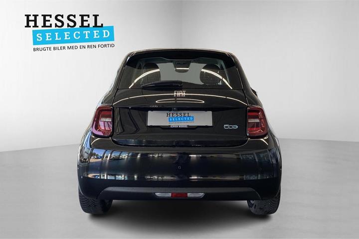 Sort Fiat 500e fra 2024