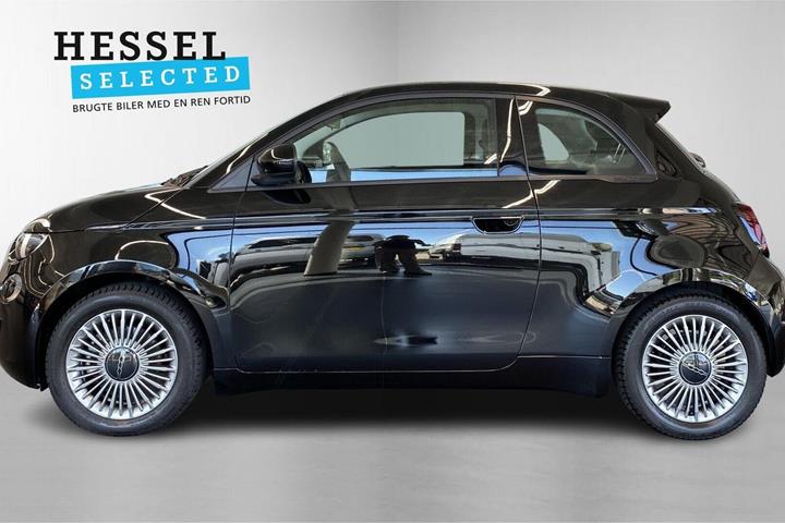 Sort Fiat 500e fra 2024