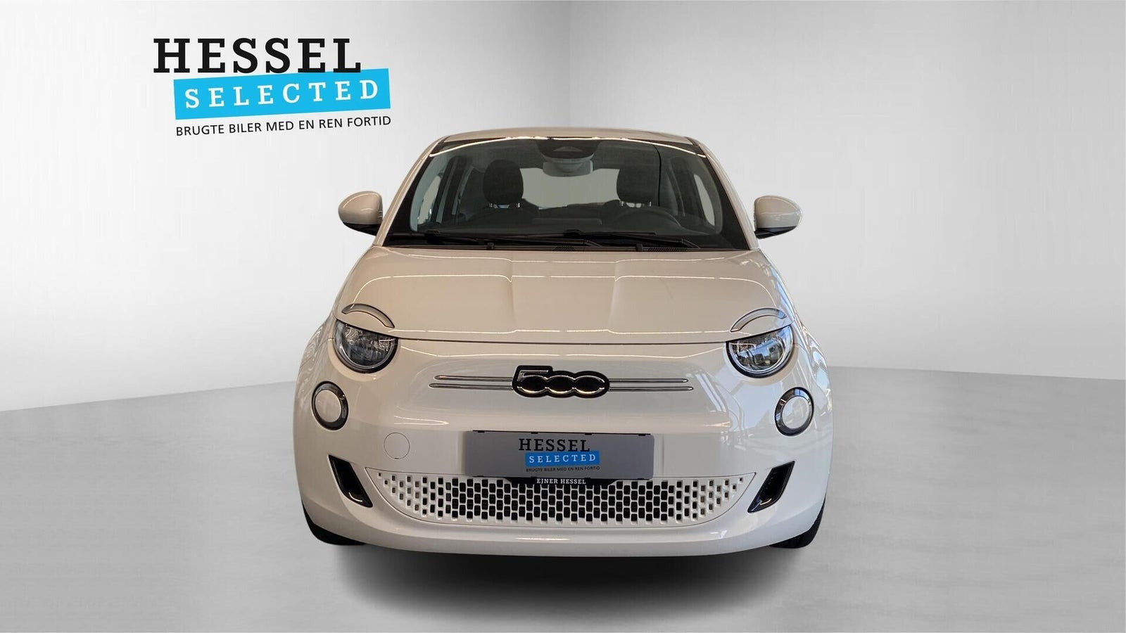 Hvid Fiat 500e fra 2023