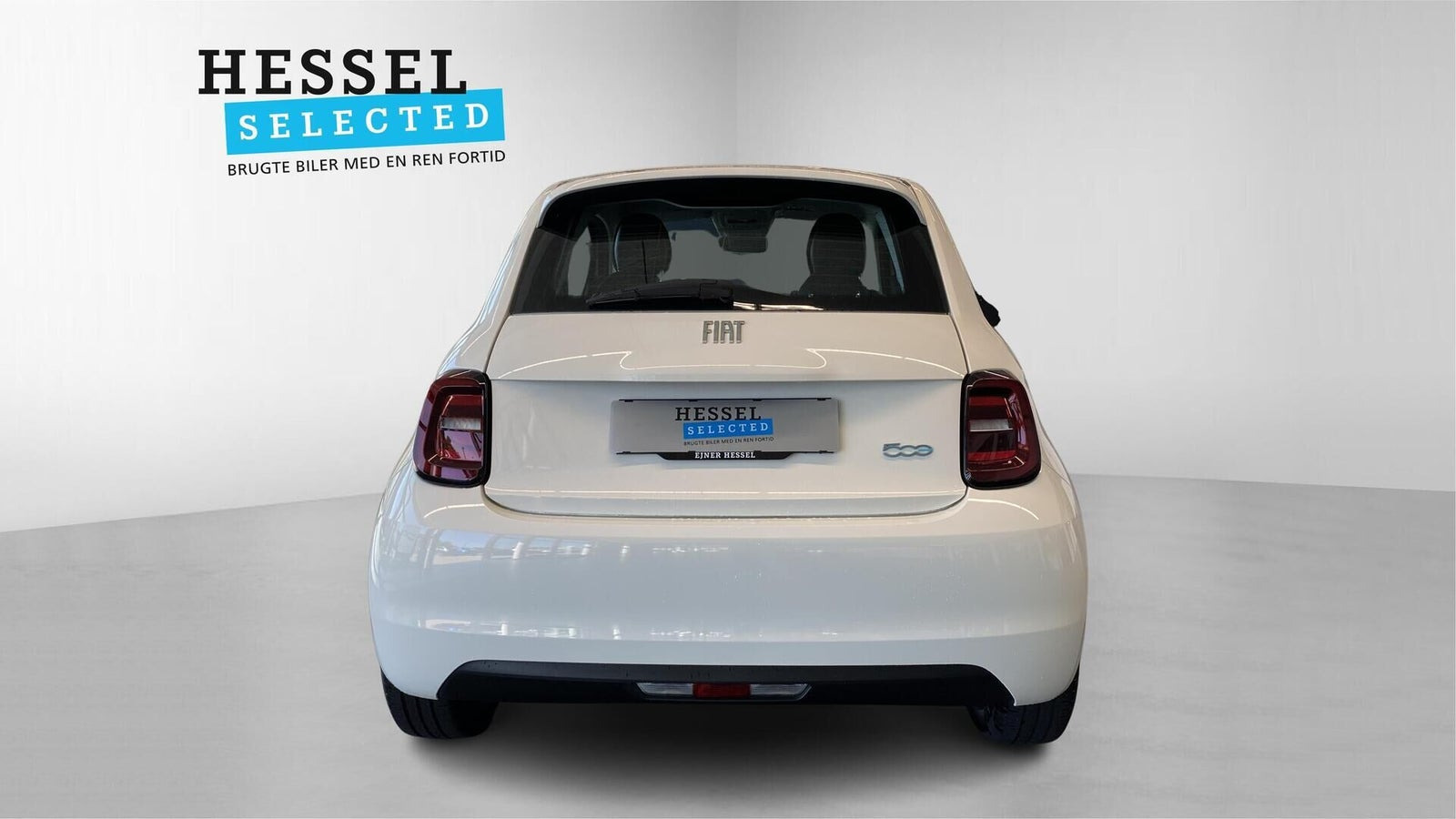 Hvid Fiat 500e fra 2023