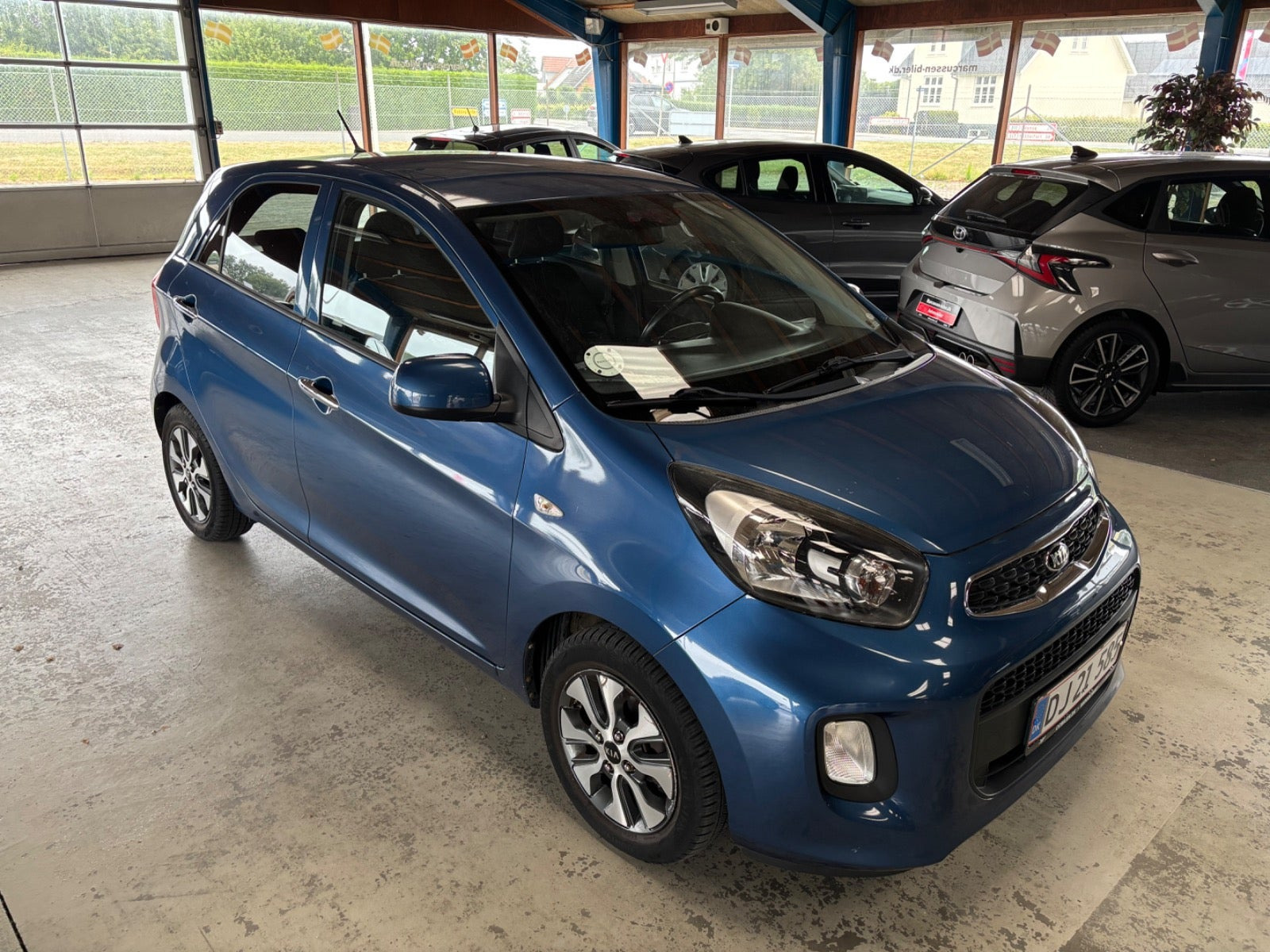 Blå Kia Picanto fra 2016