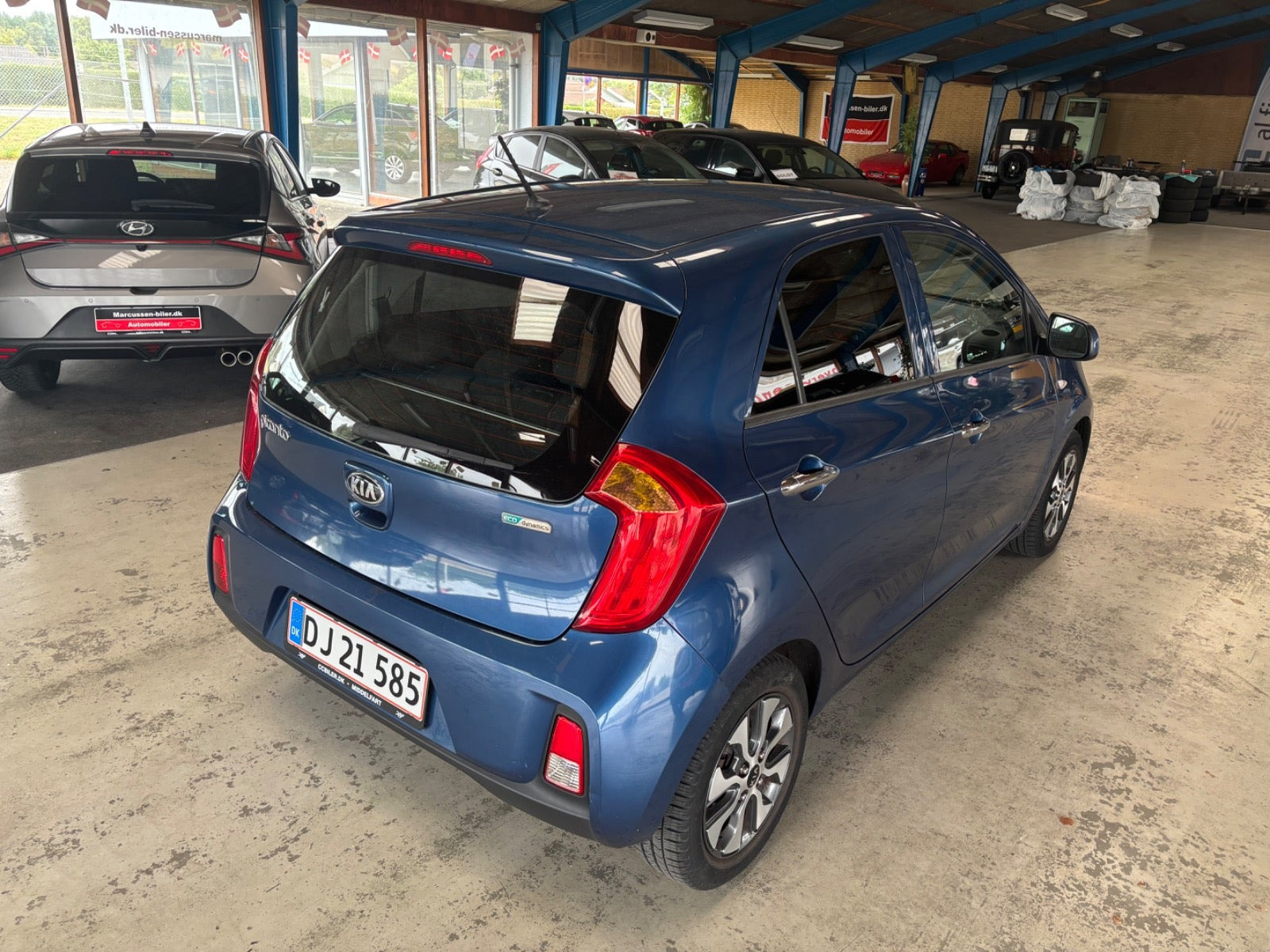 Blå Kia Picanto fra 2016