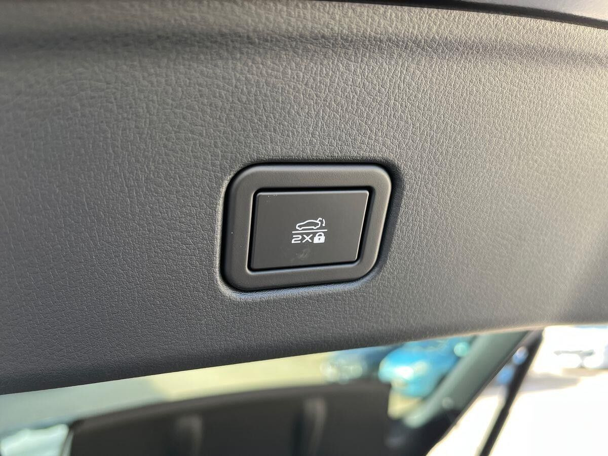 Sort Mazda 6e fra 2026