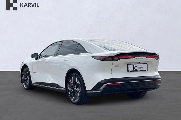 Hvid Mazda 6e fra 2026