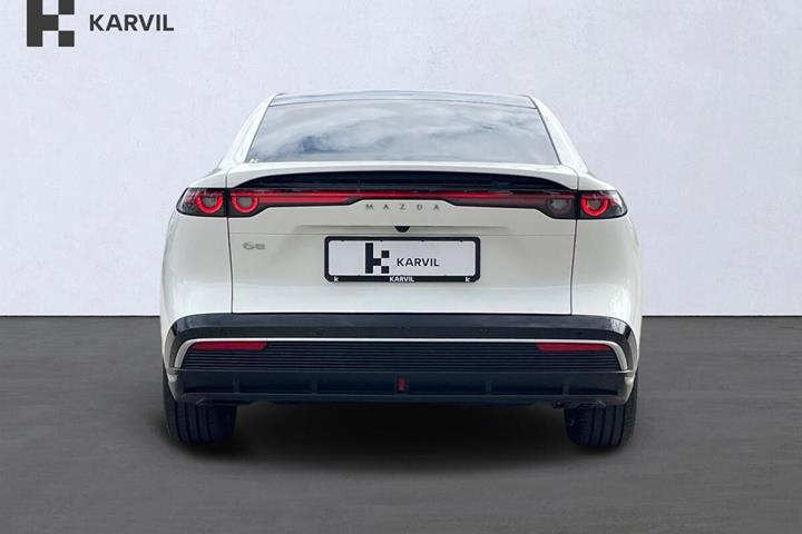 Hvid Mazda 6e fra 2026