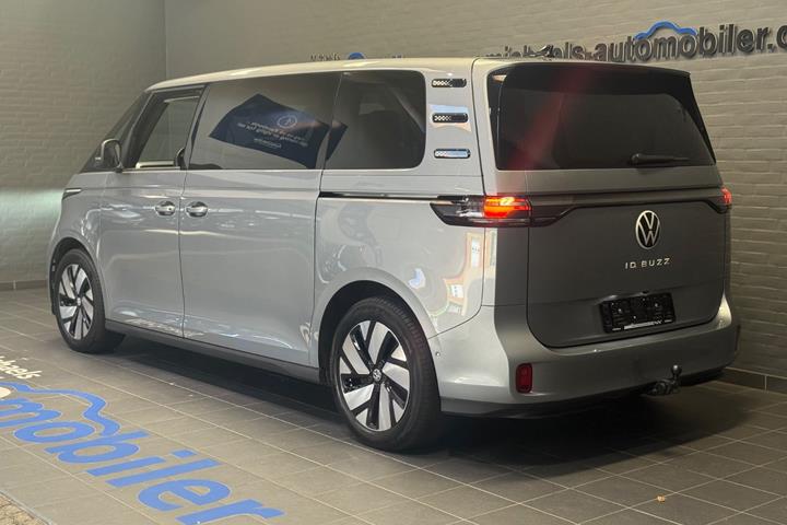 Sølv VW ID.Buzz fra 2025