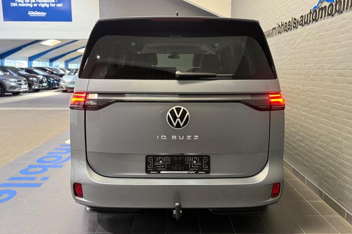 Sølv VW ID.Buzz fra 2025