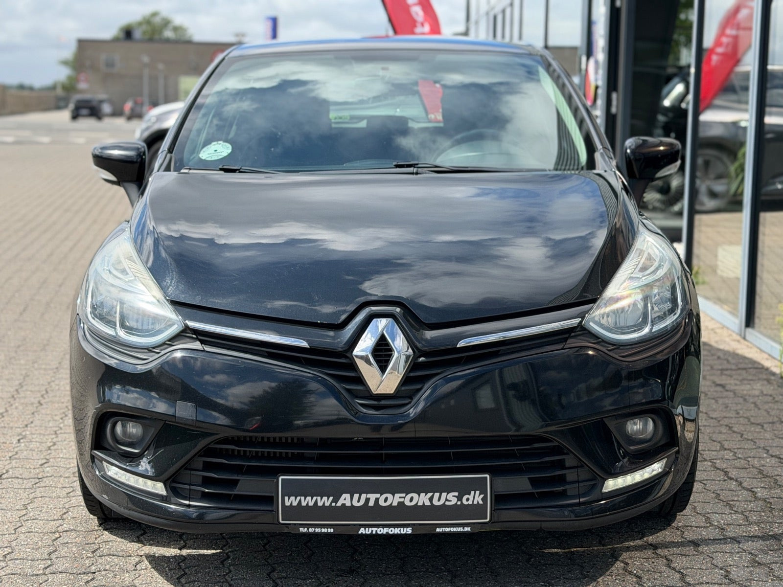 Sort Renault Clio IV fra 2016