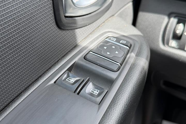 Sort Renault Clio IV fra 2016