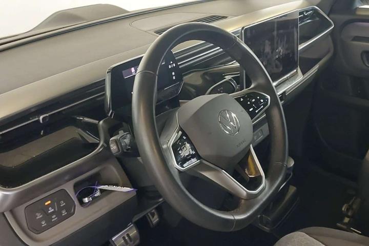 Blå VW ID.Buzz fra 2025