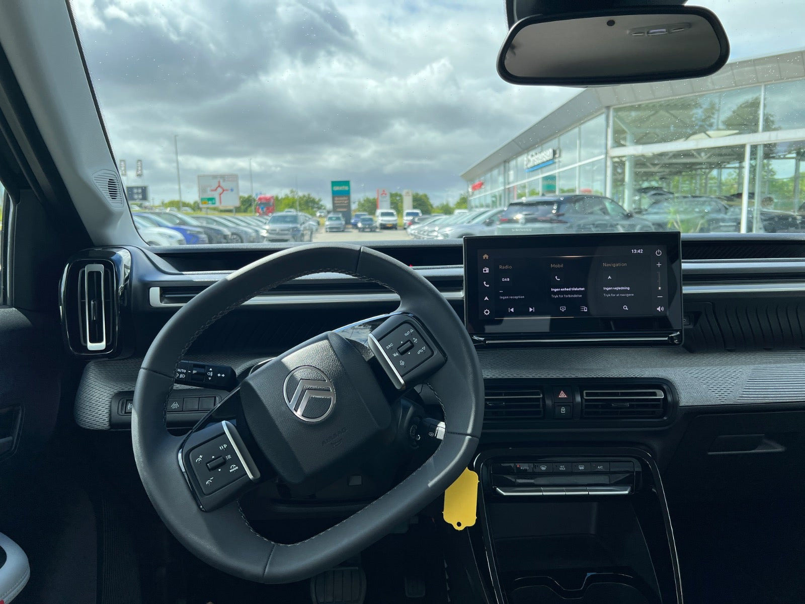 Grøn Citroën e-C3 Aircross fra 2025