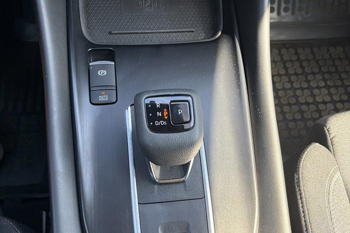 undefined Nissan Qashqai fra 2023